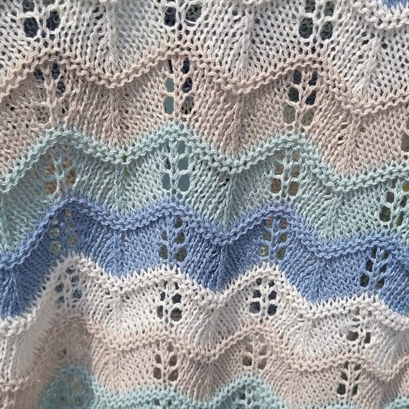 She + Sky zigzag stripe sweater size M/L - Picture 2 of 6